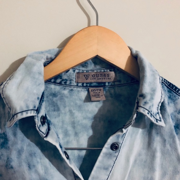 GUESS | Classic Denim Style Button-up Shirt | - Picture 3 of 4